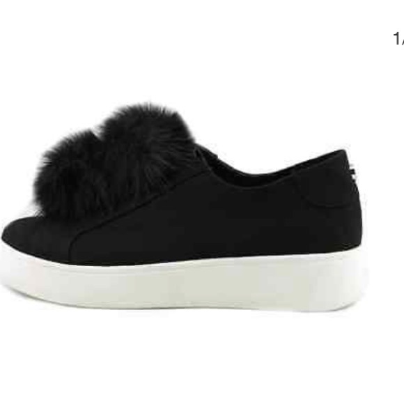 steve madden puffball shoes